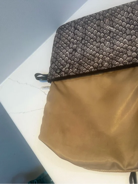 Coach Snakeskin print Zip Makeup pouch Brown and Cream Tones - Picture 7 of 7